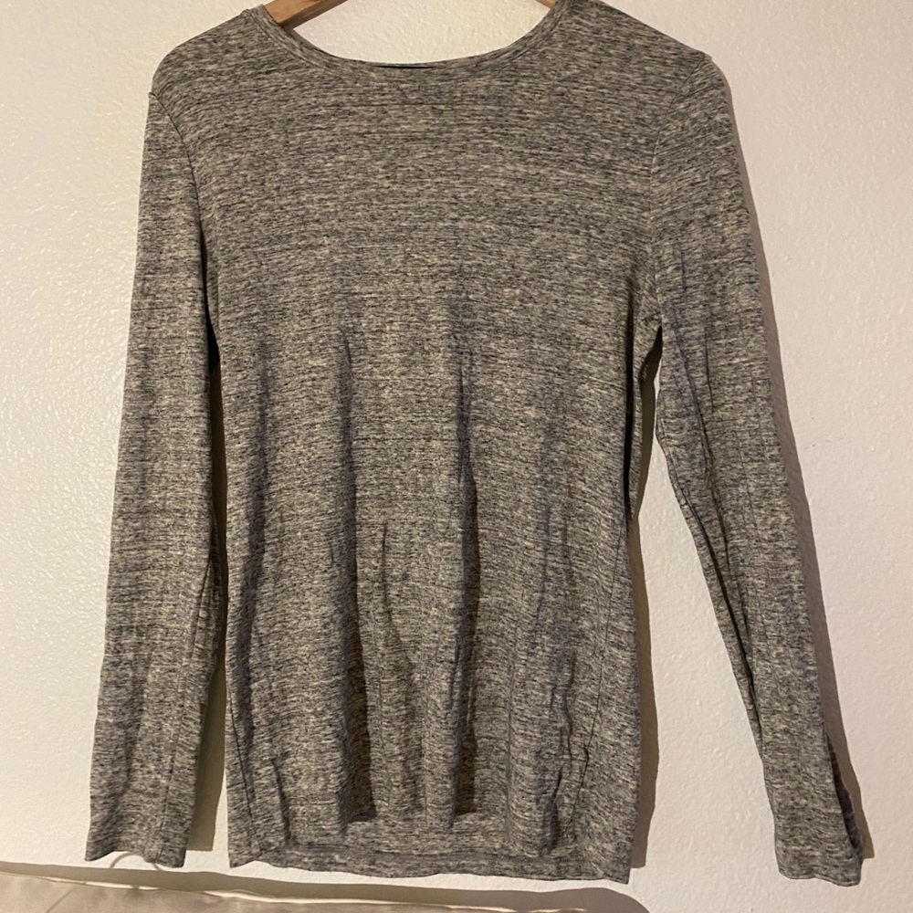 soft heather gray longsleeve